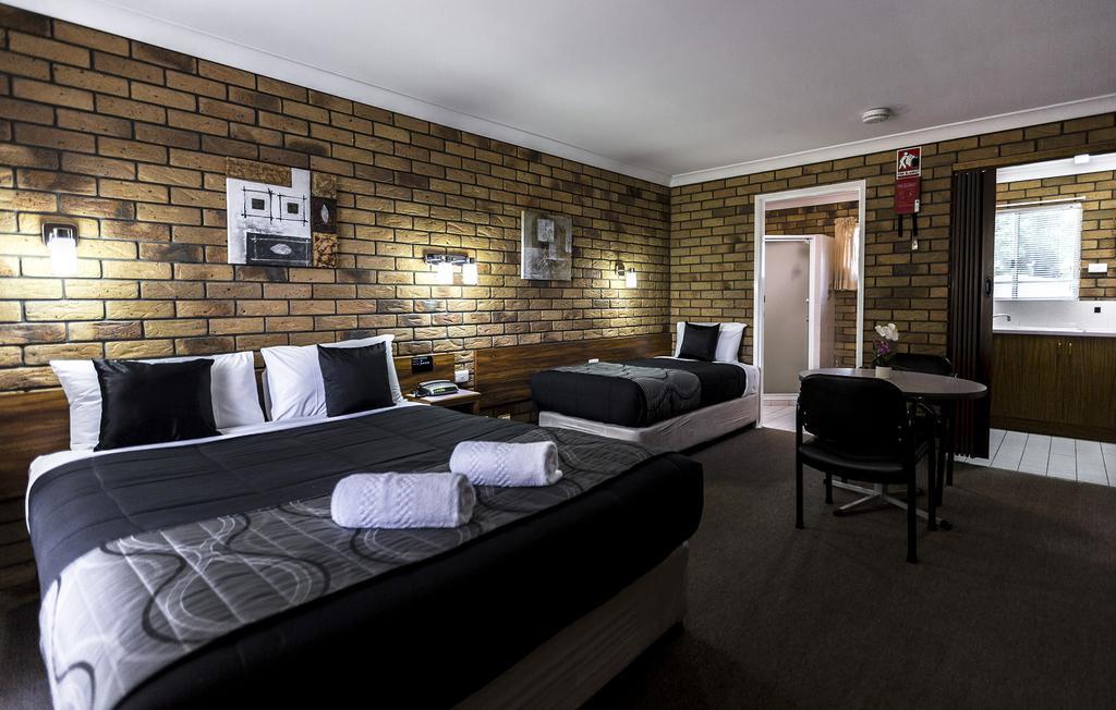 Park House Motor Inn Oakey Екстер'єр фото